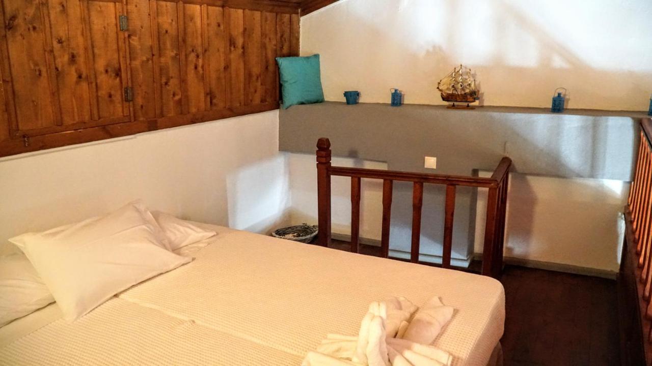 Cozy Apartments In Symi Center Exteriör bild